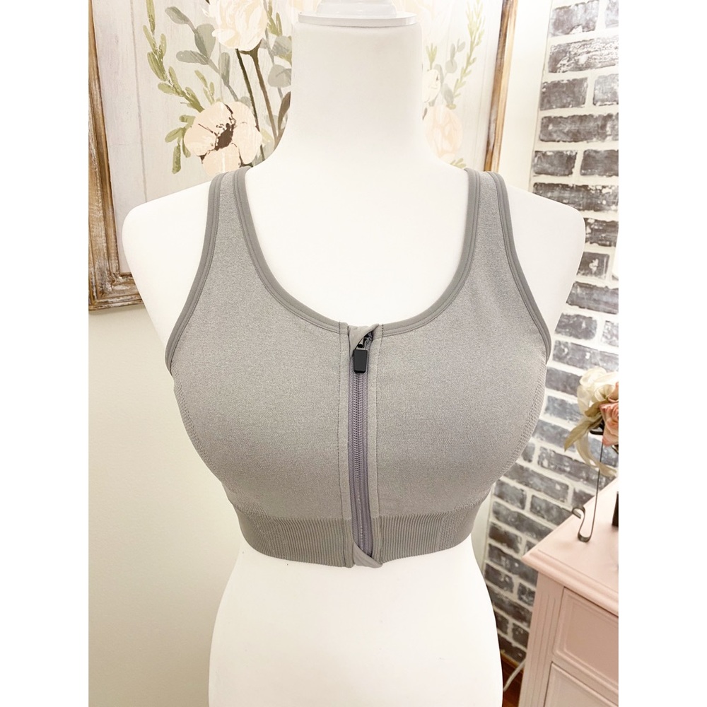 NWT all in motion Size: L sports bra